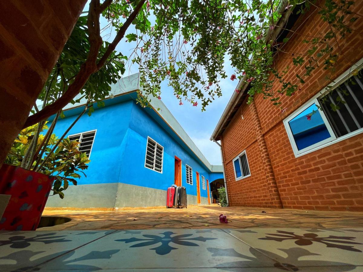 Maison Charlotte Forever Chambre D'Hotes Chez Un Couple Belgo Togolais Lomé Buitenkant foto